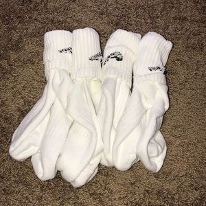 4 never worn Nike socks